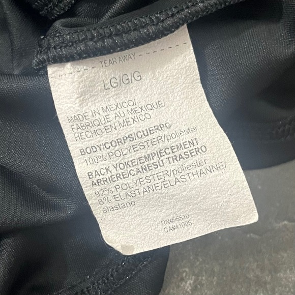 Under Armour Long Sleeve Shirt Womens Large Black Fitted Graphic Tee Stretch - Picture 6 of 6